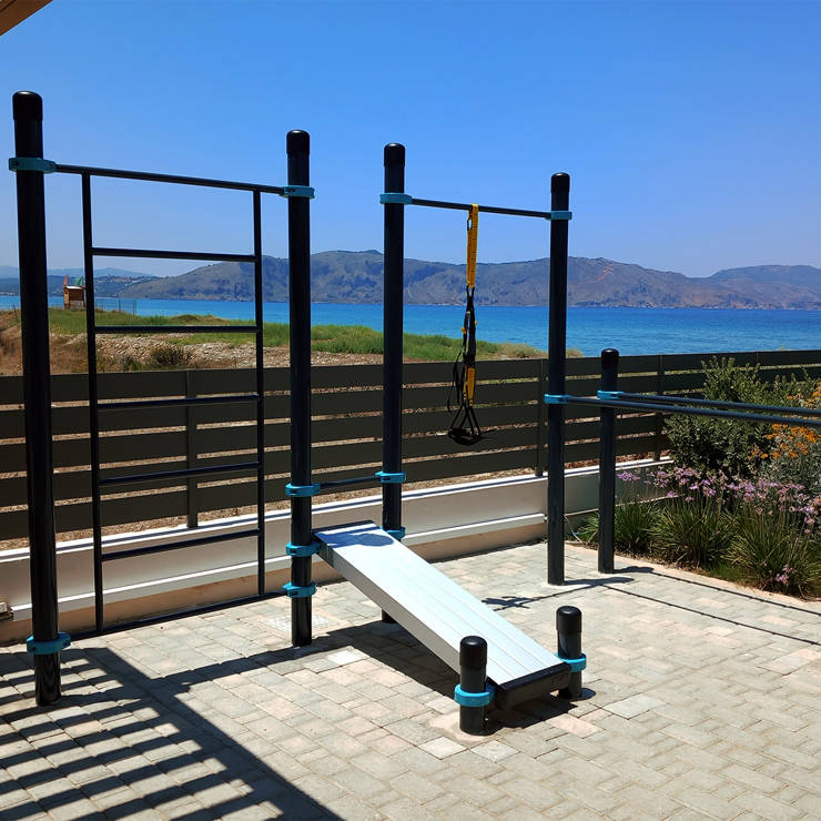 OUTDOOR GYM