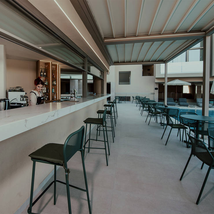 POOL BAR