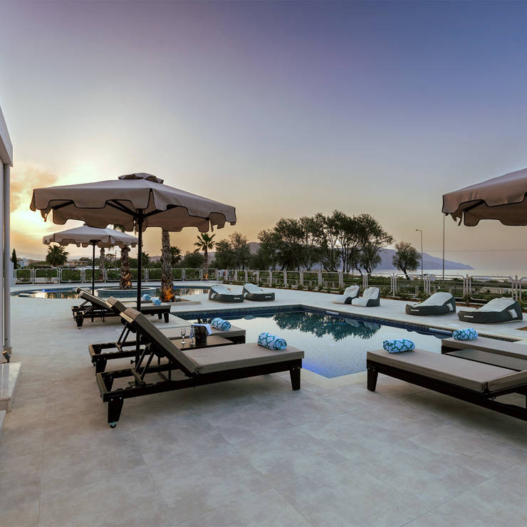 PRIVATEEW POOL
