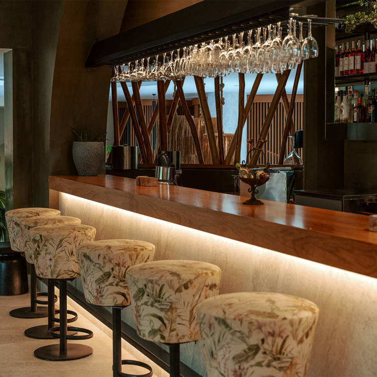 Main Bar