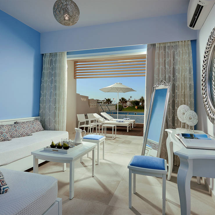 ROOM (3)